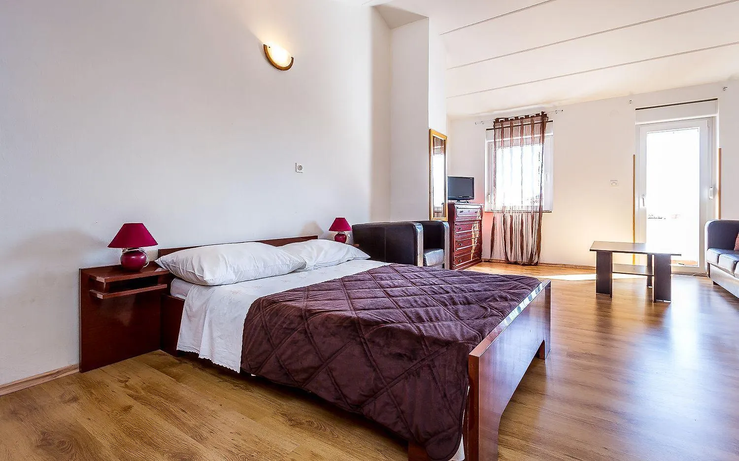 Apartment Lenka Premantura