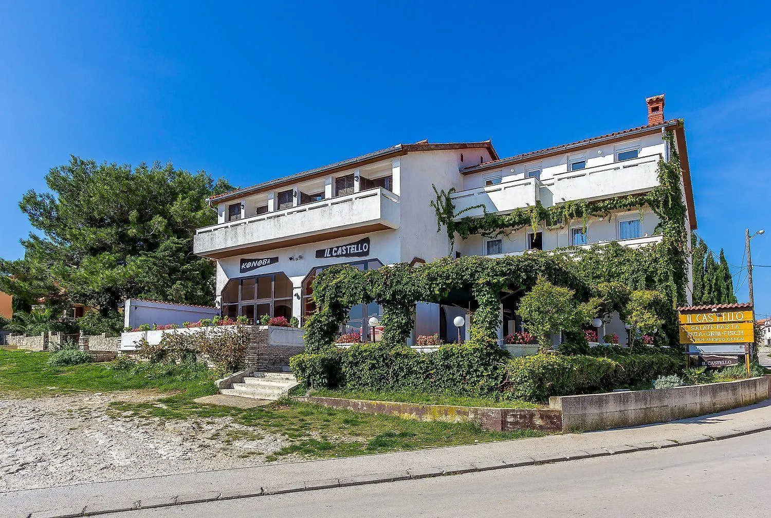 Apartment Lenka Premantura